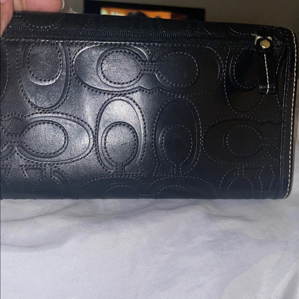 Coach Continental Embossed Wallet with Gold Button - Picture 8 of 8